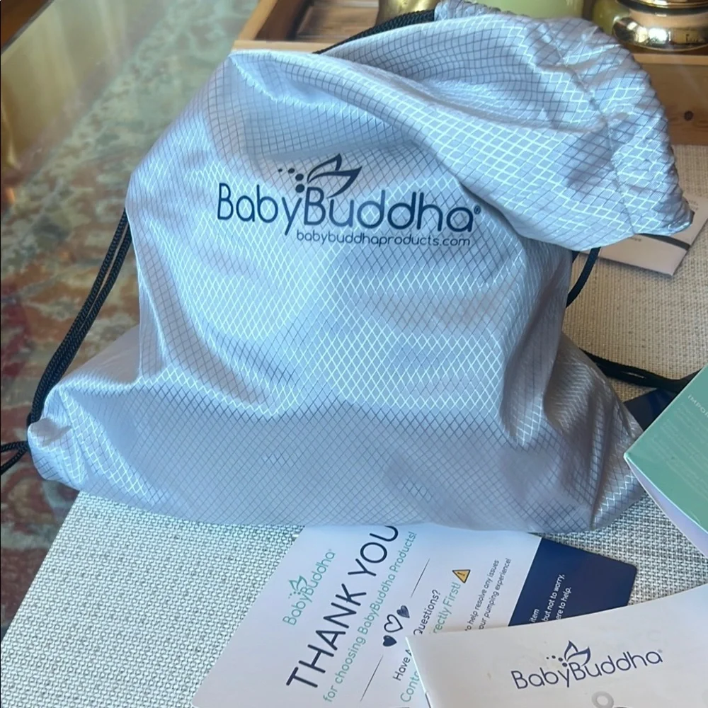 Baby Buddha Portable Breast Pump + supplies & bonus Zomee portable pump